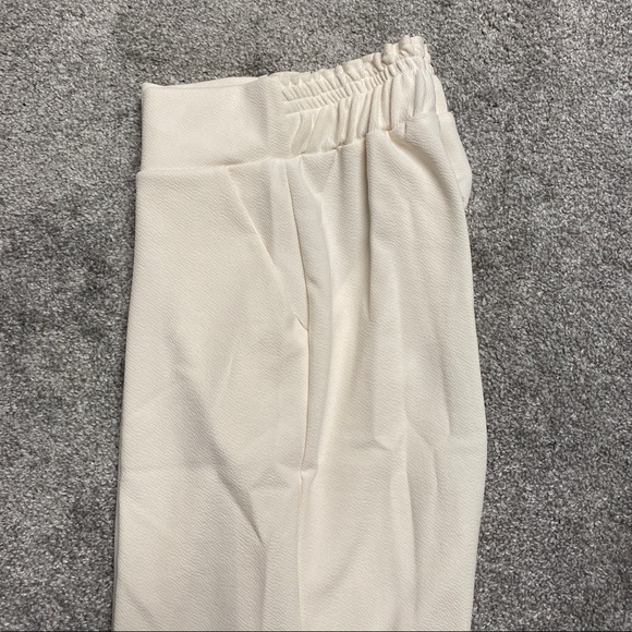 Ivory Smocked Drawstring High-Waist Capris, L - Picture 6 of 7